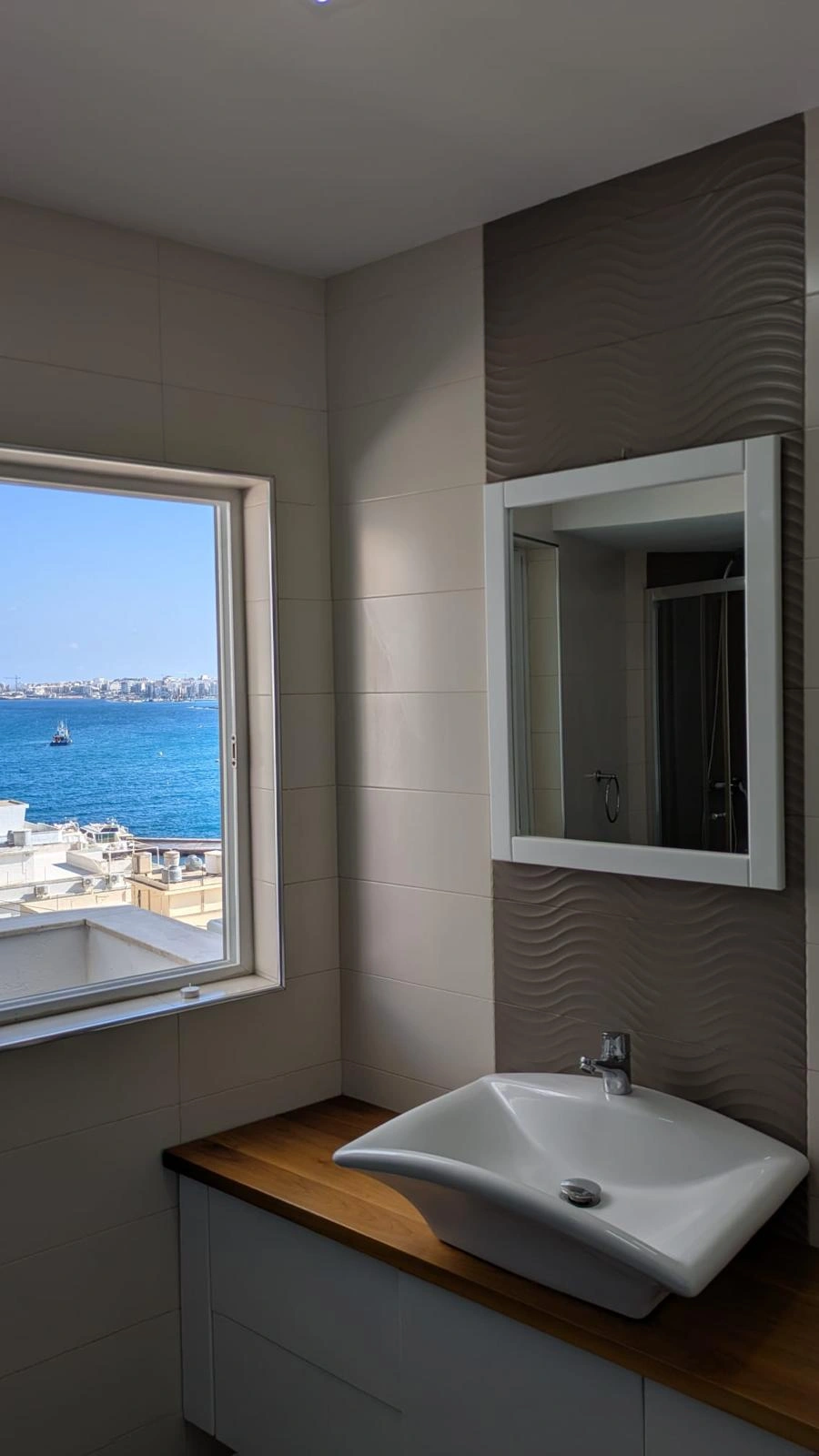 Bagno vista mare appartamento St. Paul's Bay